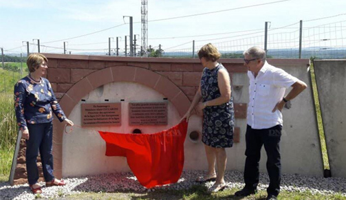 190627_plaques_commemoratives_rev01 190627_plaques_commemoratives_rev01